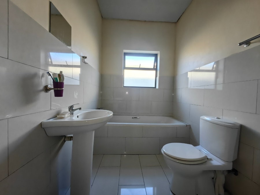 8 Bedroom Property for Sale in Belgravia Western Cape